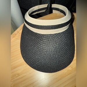 Black and Tan Women's Sun Visor